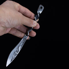 Integrated Combination Of Bone Cutting Knife And Manual Knife