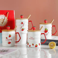 Bamboo Lid Strawberry Mug Large Capacity Ceramic Mug