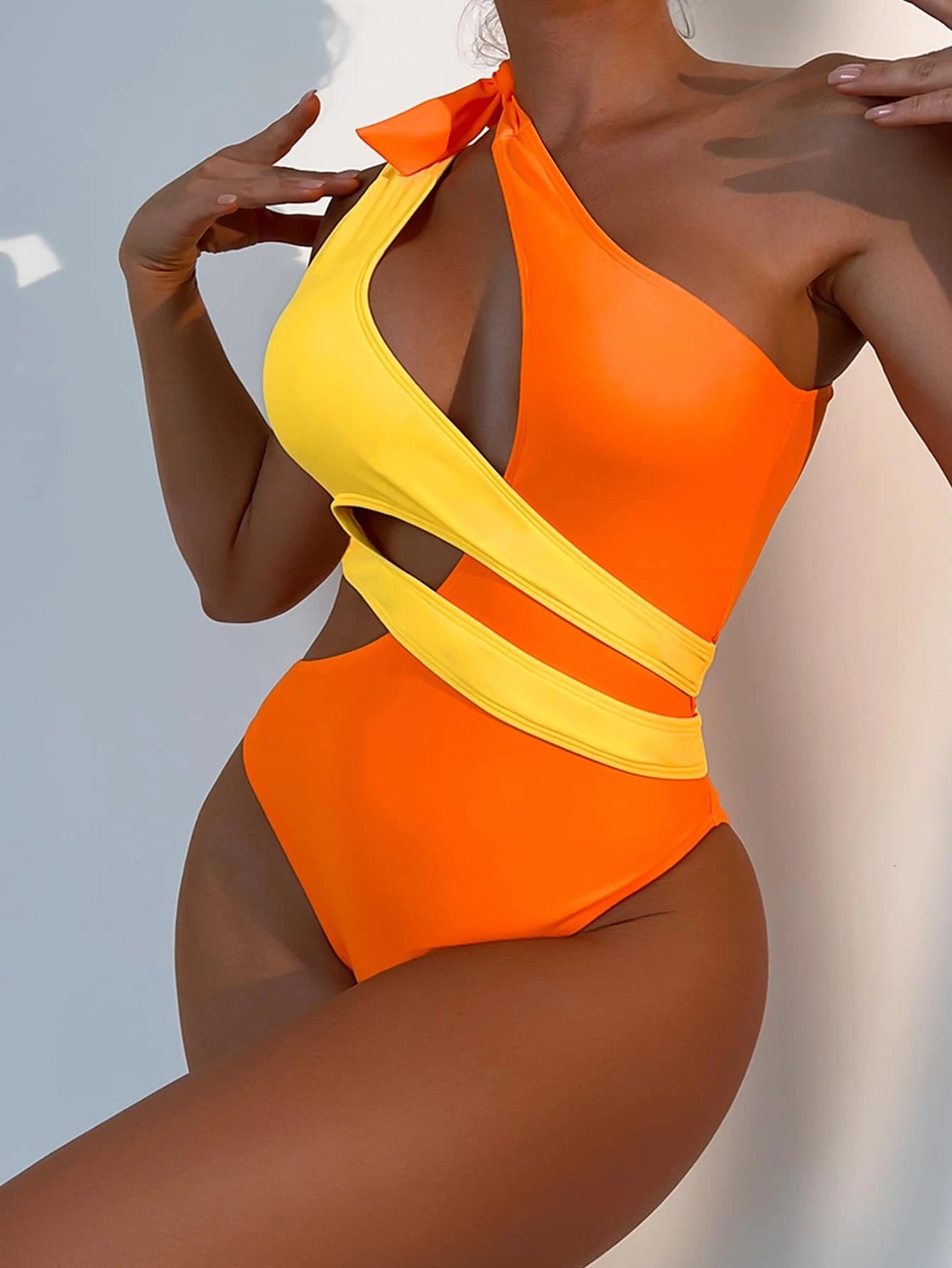 SHEIN Swim Summer Beach Colorblock Cut-Out One Shoulder One Piece Swimsuit