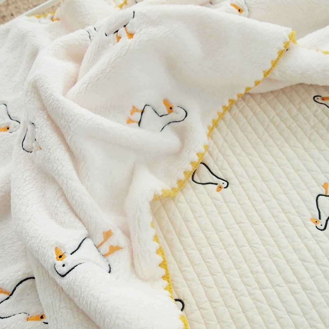 Fleece Children's Embroidered Blanket Thickened Blanket