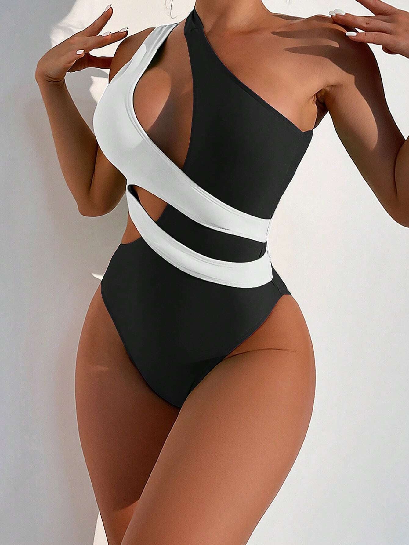 SHEIN Swim Summer Beach Colorblock Cut-Out One Shoulder One Piece Swimsuit